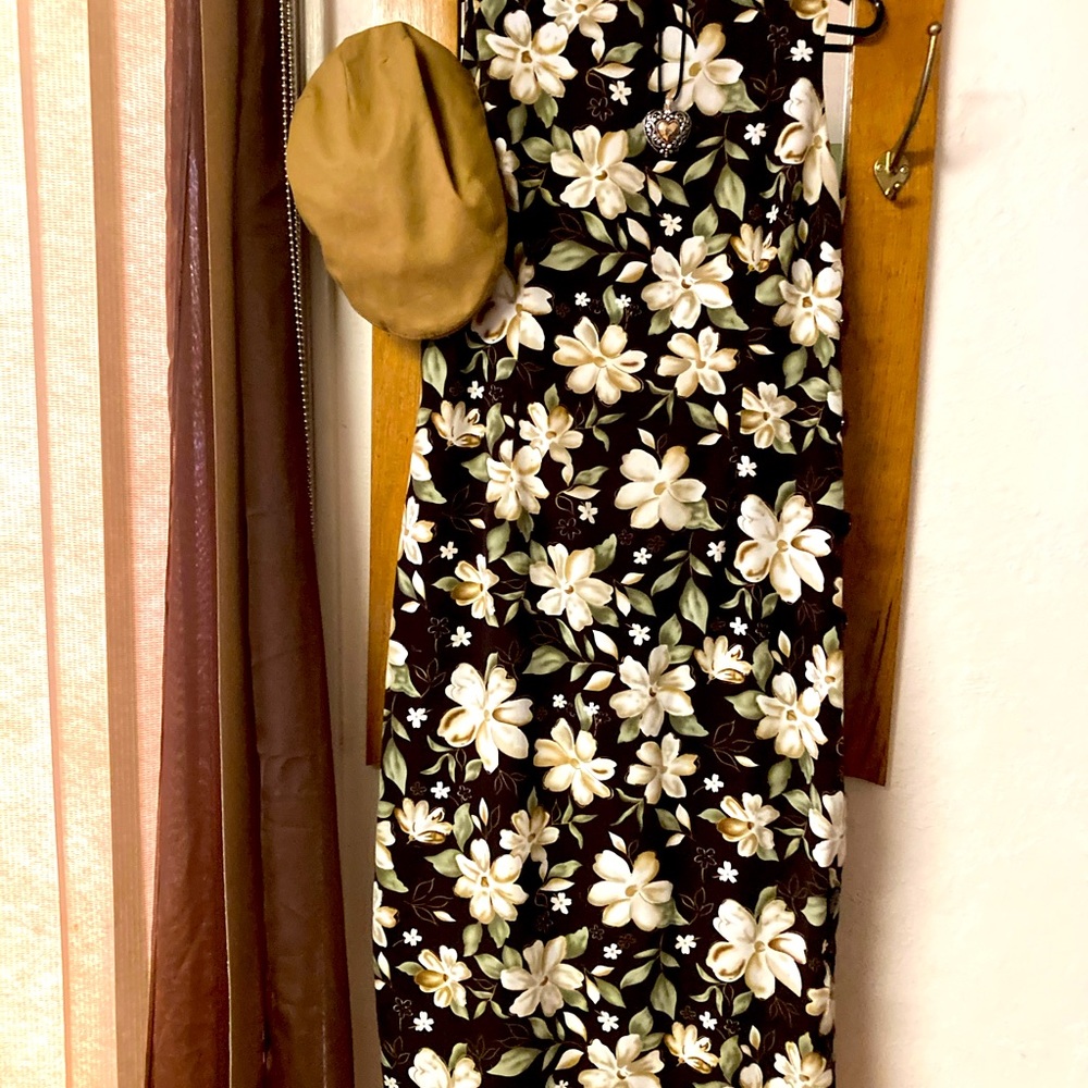 Sundress - Picture 2 of 2
